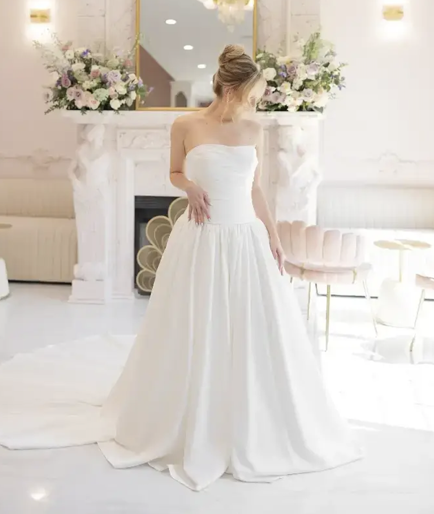 Is Paying for a Wedding Gown Really Worth It? Image
