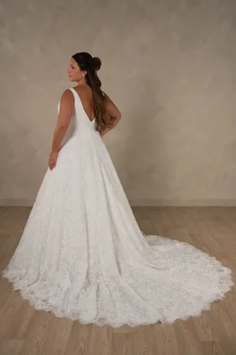 Essense of Australia Jolee #4 default (IVIV-PL) IVORY LACE OVER IVORY GOWN W PORCELAIN TULLE PLUNGE thumbnail