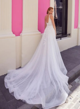 L'Amour by Calla Blanche Azucena #1 Ivory thumbnail
