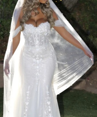 Eva Lendel Lira GOWN ONLY #2 Original thumbnail