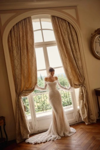Eva Lendel Cortez (GOWN ONLY) #1 Ivory thumbnail