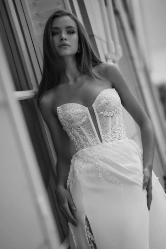 Eva Lendel Montblanc (GOWN + TRAIN) #2 default Ivory/Nude thumbnail