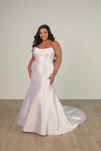 Stella York Shania #3 (PI-PL) Pure Ivory Gown w Porcelain Tulle Illusion thumbnail