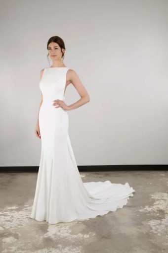 Essense of Australia Laura #2 (IV-PL) Ivory Gown w Porcelain Tulle Side Plunge thumbnail