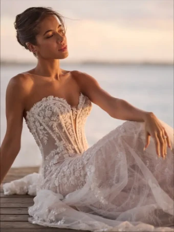 Maggie Sottero BENJIE ROYALE (25MB841A01 - Unlined Bodice, Chantilly Lace) #3 All Ivory (gown with Ivory Illusion) thumbnail