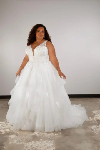 Essense of Australia Cassidy- Long Sleeve #2 (IVBC-PL) IVORY LACE & TULLE OVER BISCOTTI GWN W PORCELAIN TULLE PLUNGE thumbnail