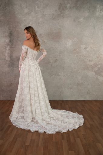 Essense of Australia Elena #1 (IV-IV) Ivory Lace and Tulle over Ivory Gown thumbnail