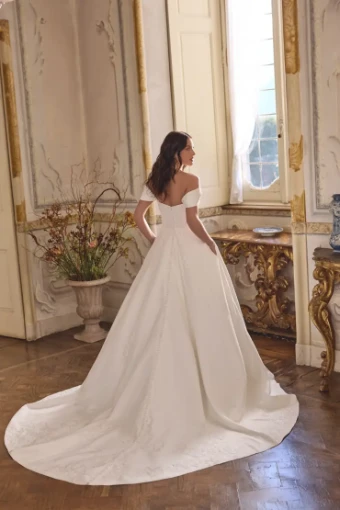 Justin Alexander Larissa #1 default Ivory thumbnail