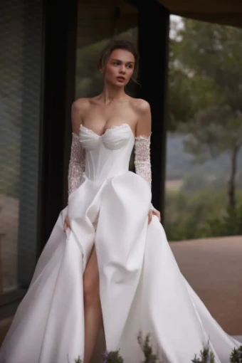 Eva Lendel Kloe (GOWN ONLY) #3 default Light Ivory thumbnail