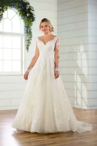 Essense of Australia Kayla +  (SENT TO MARRY GO ROUND 12/1/23) #2 IV-PL thumbnail